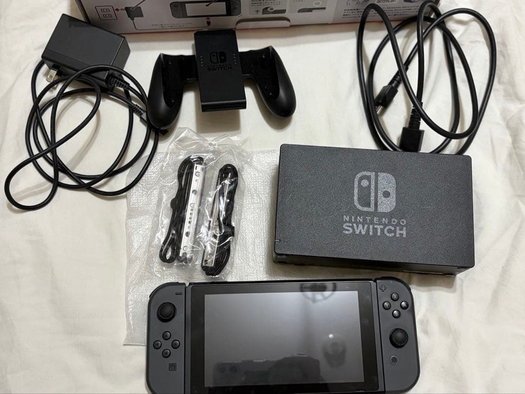 Nintendo Switch 本体 ブラック/グレー