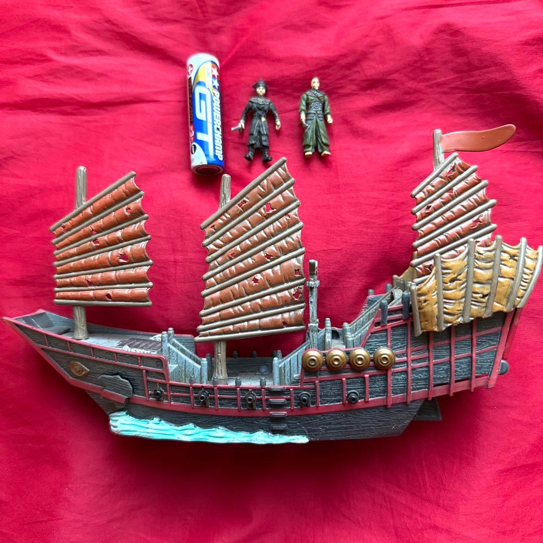 パイレーツオブカリビアン エンプレス号 ジャックスパロウ 海賊船 ディズニー 船