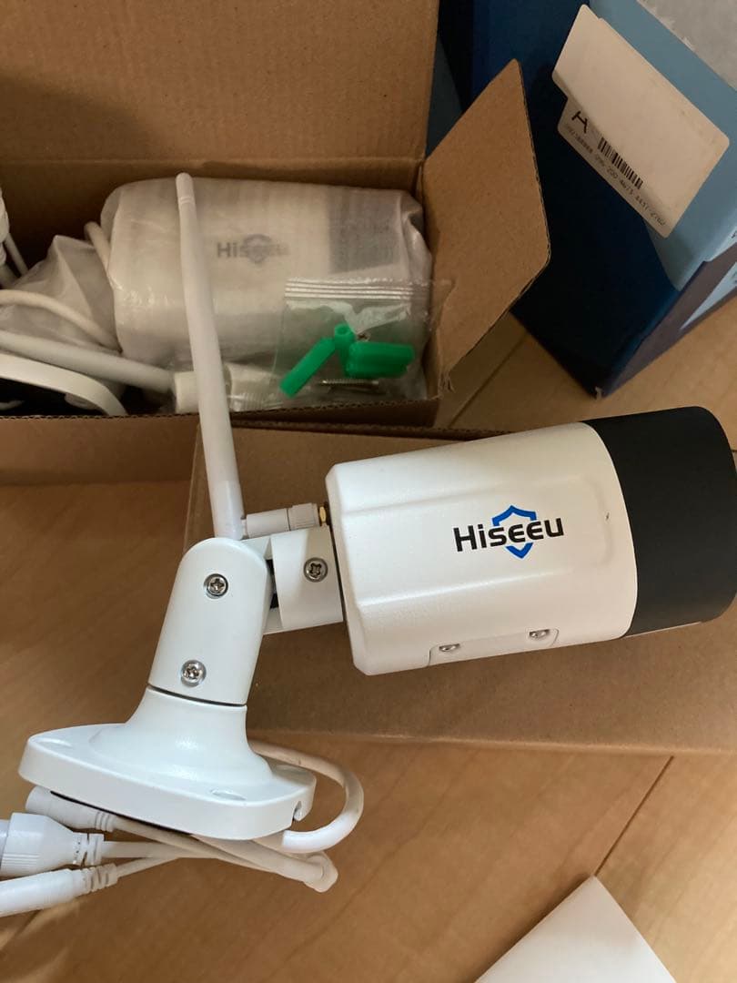 12インチ液晶一体型3TBHDD内蔵NVR カメラ4台セット