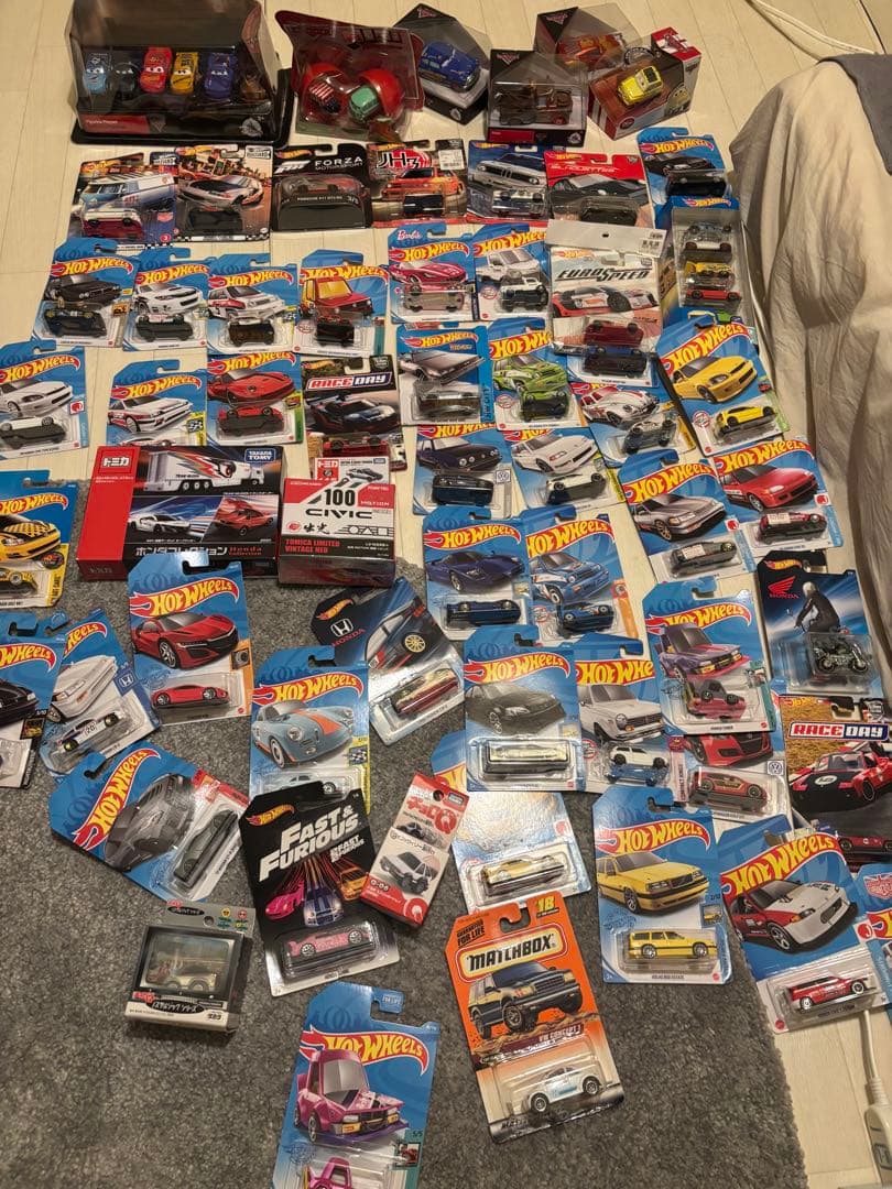 ホットウィール　トミカ　ミニカー