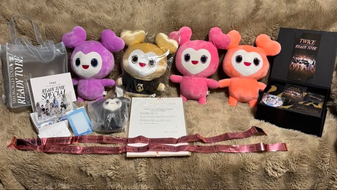 【twice】ラブリーぬいぐるみ + LIVEアップグレード特典
