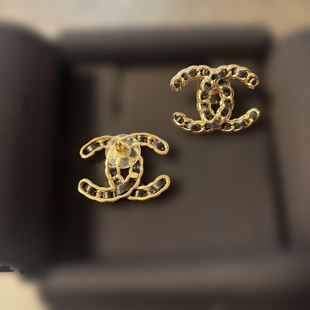 CHANEL CCピアス　ゴールド