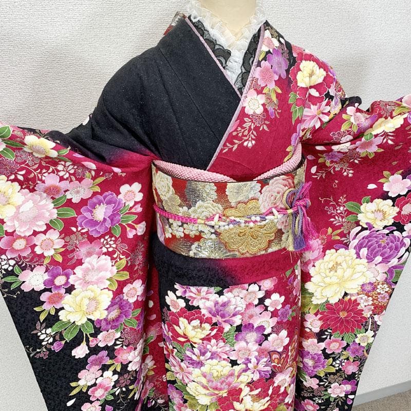 512z13☆振袖 身幅広め 銀通し 古典柄 ラメ刺繍☆美品 成人式 結婚式