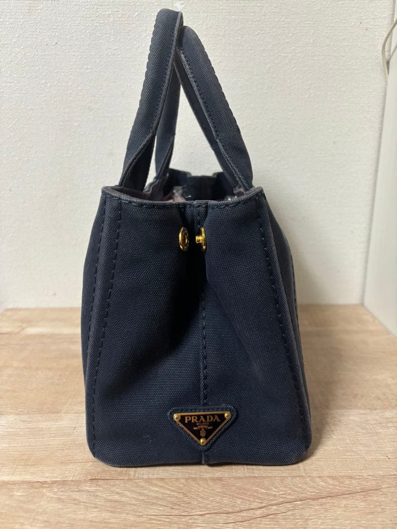 PRADA カナパ ネイビー