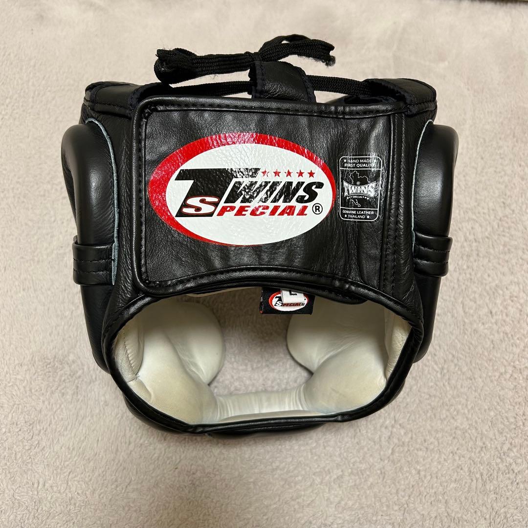 TWINS SPECIAL ブラック　ヘッドギア　キックボクシング　格闘技