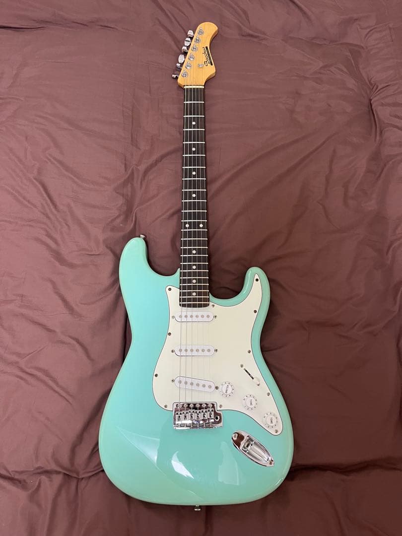 【調整済】Bacchus バッカス　ストラト　エレキギター