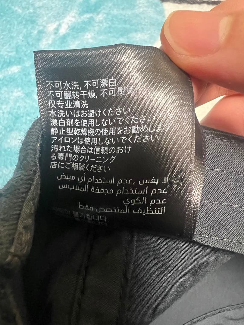 Balenciaga ダメージ加工 ベースボールキャップ ブラック