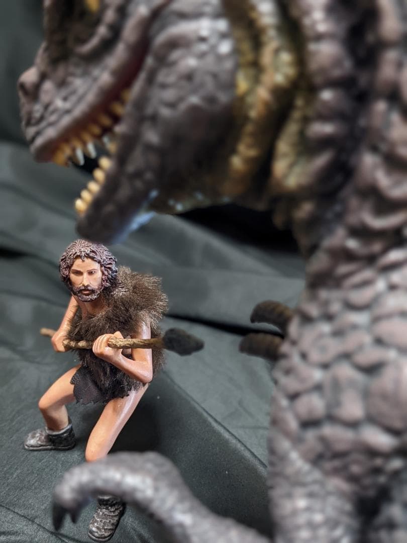 ハリーハウゼン「恐竜百万年」アロサウルス vs. トゥマク（スターエーストイズ）