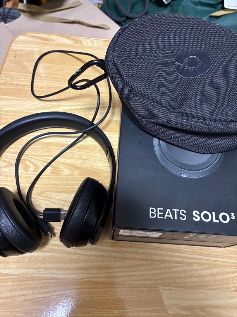 Beats Solo3 ワイヤレスヘッドホン ブラック