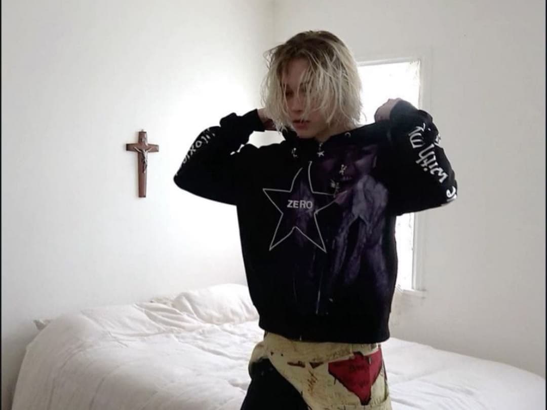 nettspend着用heaven by marc jacobs hoodie