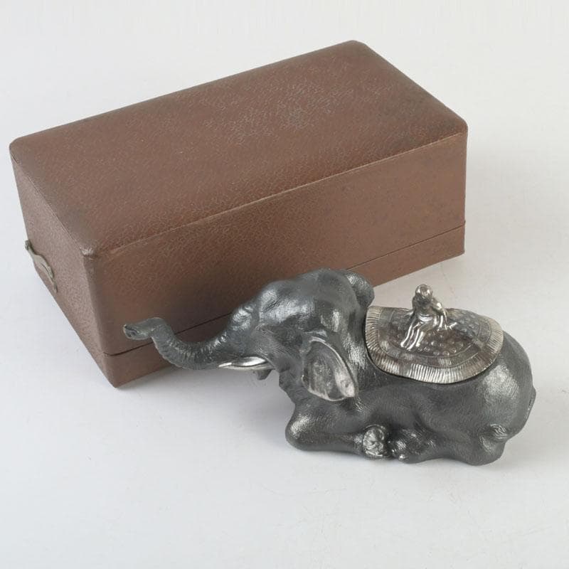 あんちん製　合金　象に人物　インク壷　蓋物　V　9307