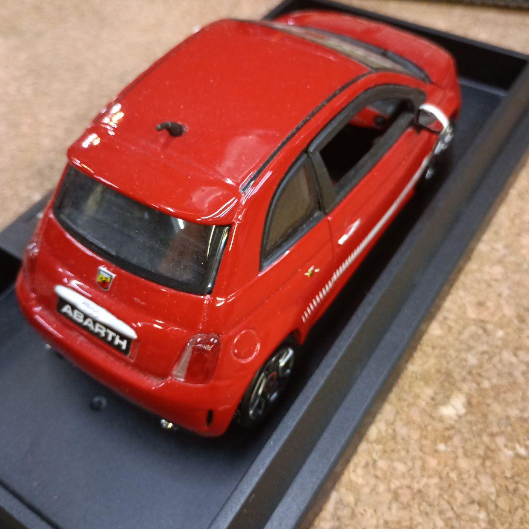Bburago ABARTH 500 1/24 ミニカー