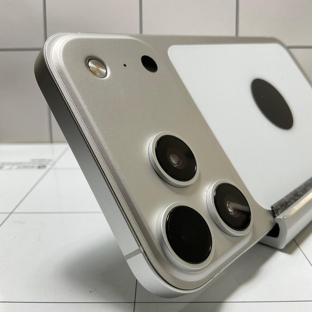 カスタム仕様iPhone17　iPhone11　128GB 　SIMフリー