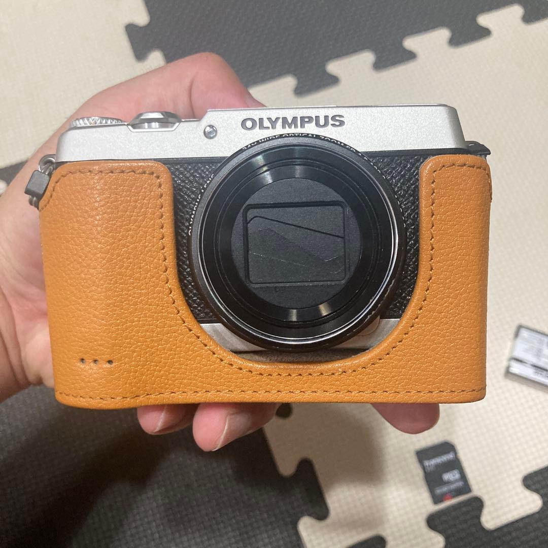 オリンパス コンパクトデジタルカメラSH-3 ブラック シルバーボディ