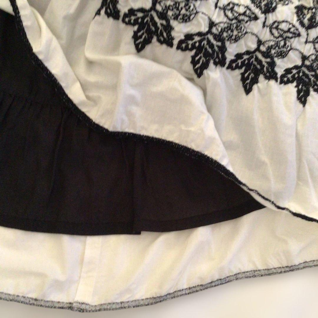 miyaco ミヤコ　レース　刺繍　スカート