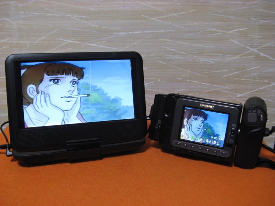 動作OK❗️☆シャープの液晶8ミリビデオカメラ・VL-EL12