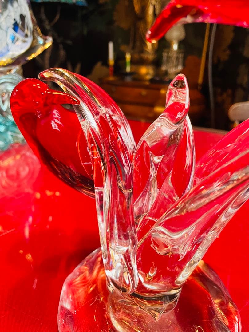【美品】赤色　レッドガラス 小鳥　彫刻 置物　インテリア アンティーク