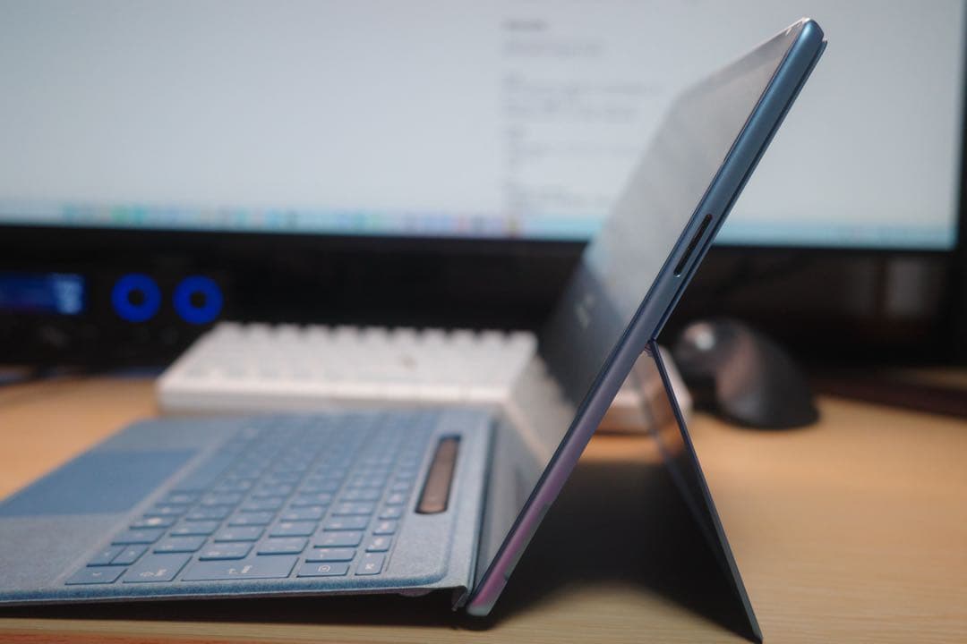 Surface Pro 第11世代 サファイア 有機EL 箱付き