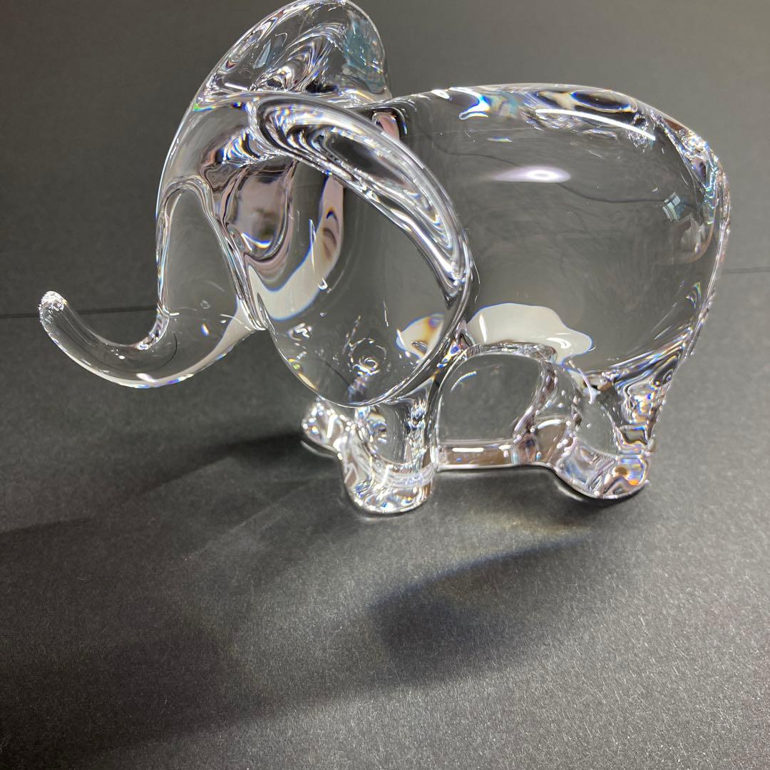 バカラ　象のオブジェ