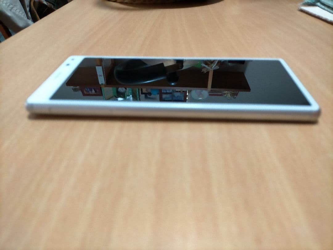 simフリー　XPERIA 8 Lite