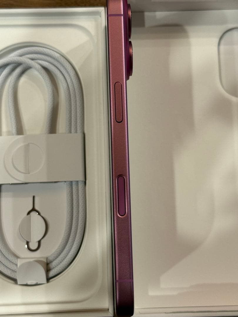 iPhone16 SIMフリー　128GB ピンク