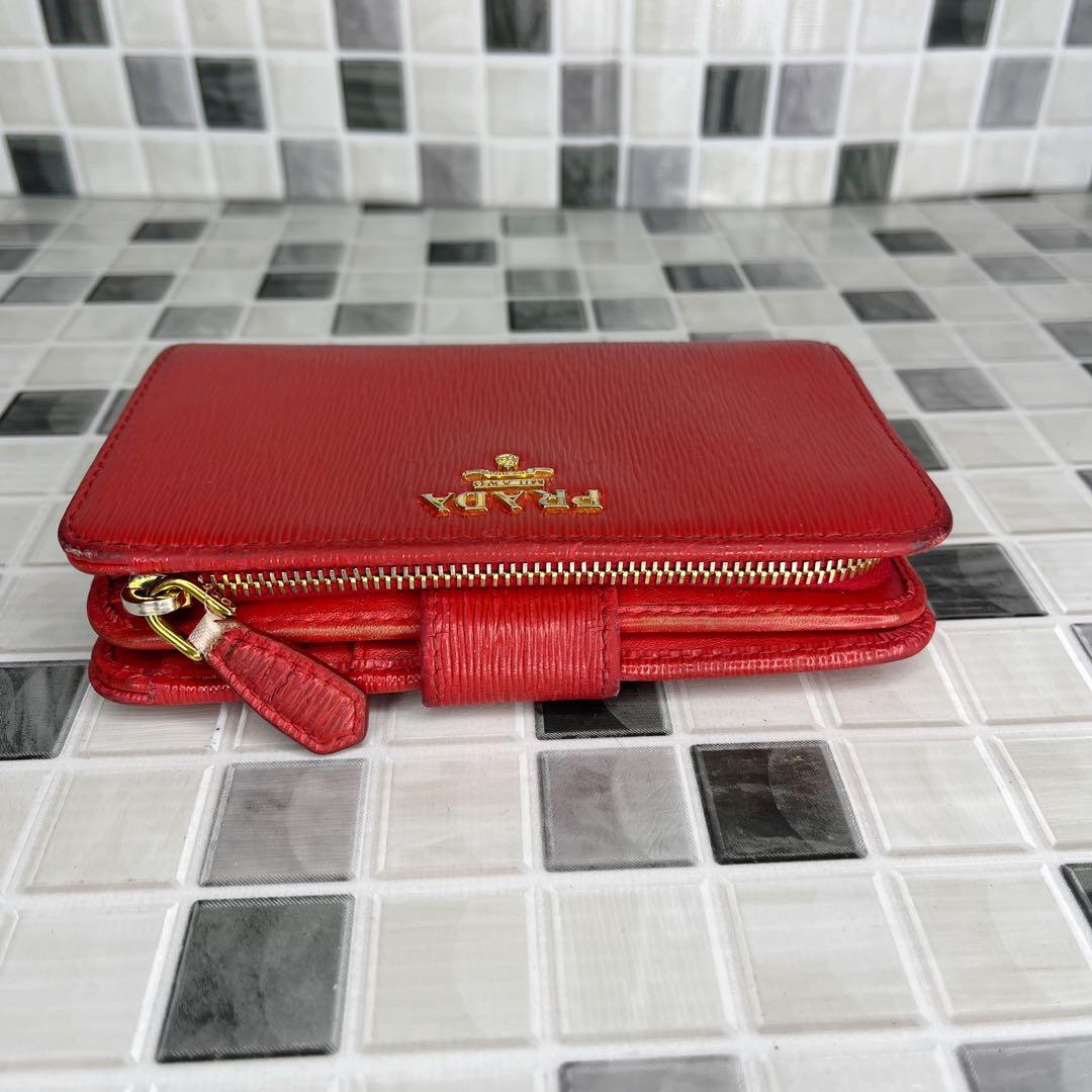 PRADA プラダ 二つ折り財布