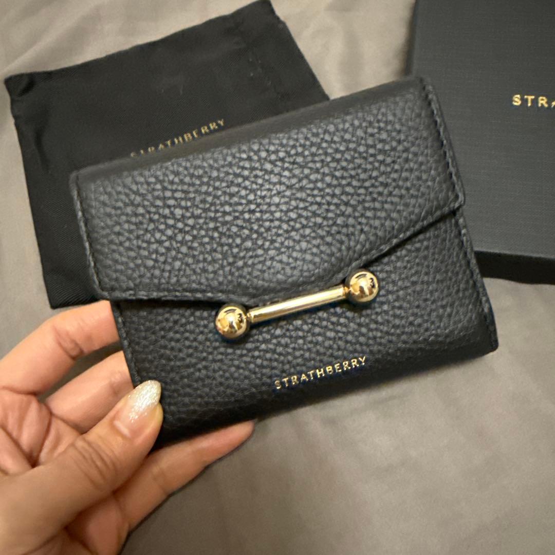 なこ様ご購入用★STRATHBERRY ブラック 二つ折り財布