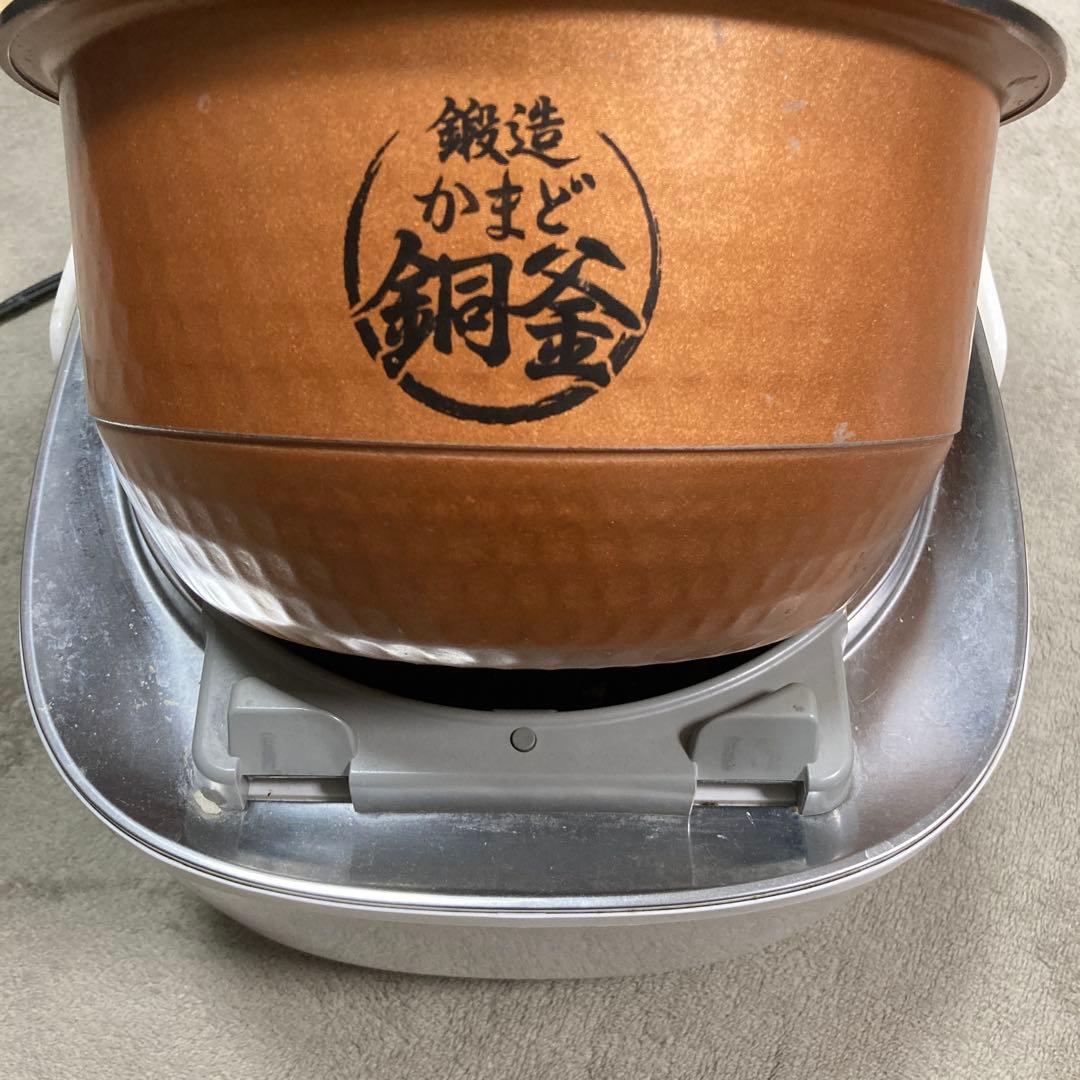 TOSHIBA RC-10VSR 炊飯器 炎匠炊き　5.5合　銅釜