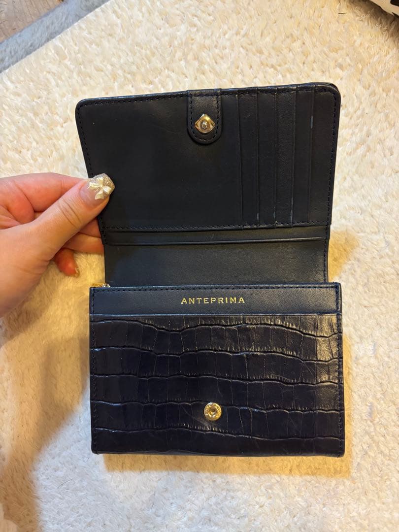 ANTEPRIMA 二つ折り財布 ネイビー　レザー