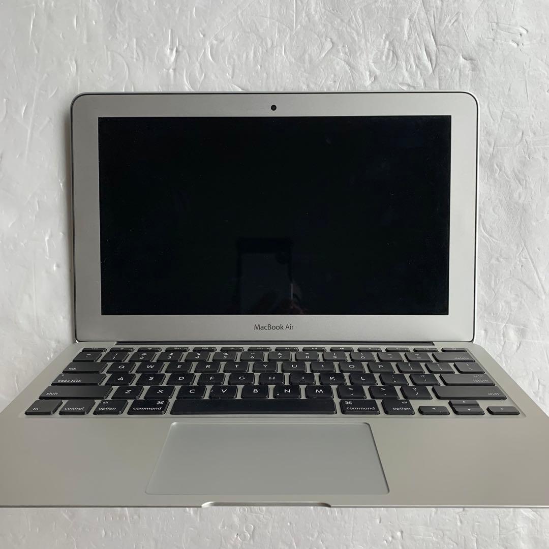 アップル MacBook Air (11-inch, Mid 2012)