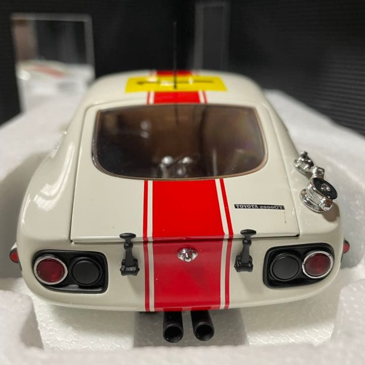 未展示品オートアート1/18トヨタ2000GT 24 HRS FUJI 1967