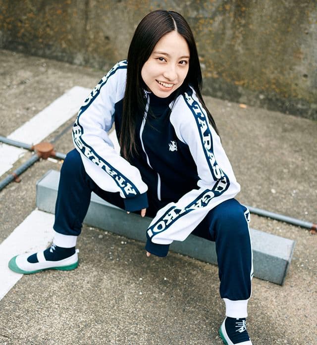 【新品未開封品】新しい学校のリーダーズ 運動着 ジャージ Lサイズ　上下セット