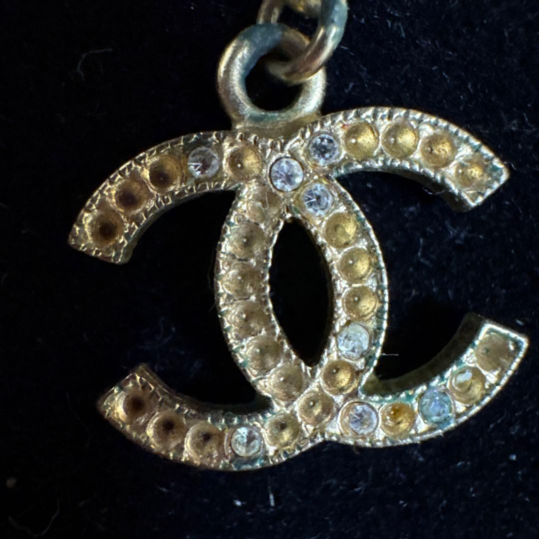 訳あり　CHANEL ストーン付きフープピアス