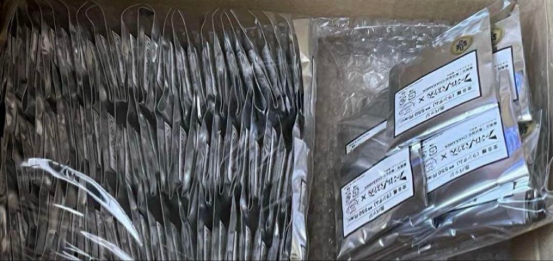 ファントムバスターズ　ファボテリア缶バッジ未開封99点セット