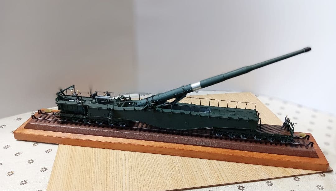 ドイツ列車砲 K5(E)レオポルド　展示台付き②