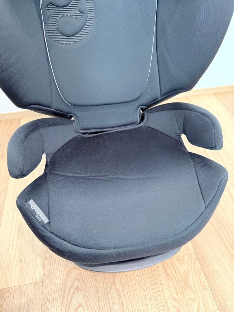 サイベックス（パラスＭフィックス）　チャイルドシート