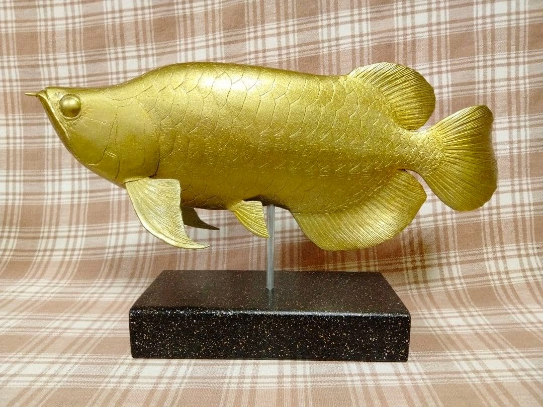 新作1 36cmアロワナ　魚模型　フィギュア　レプリカ　魚オブジェ　金色　縁起物
