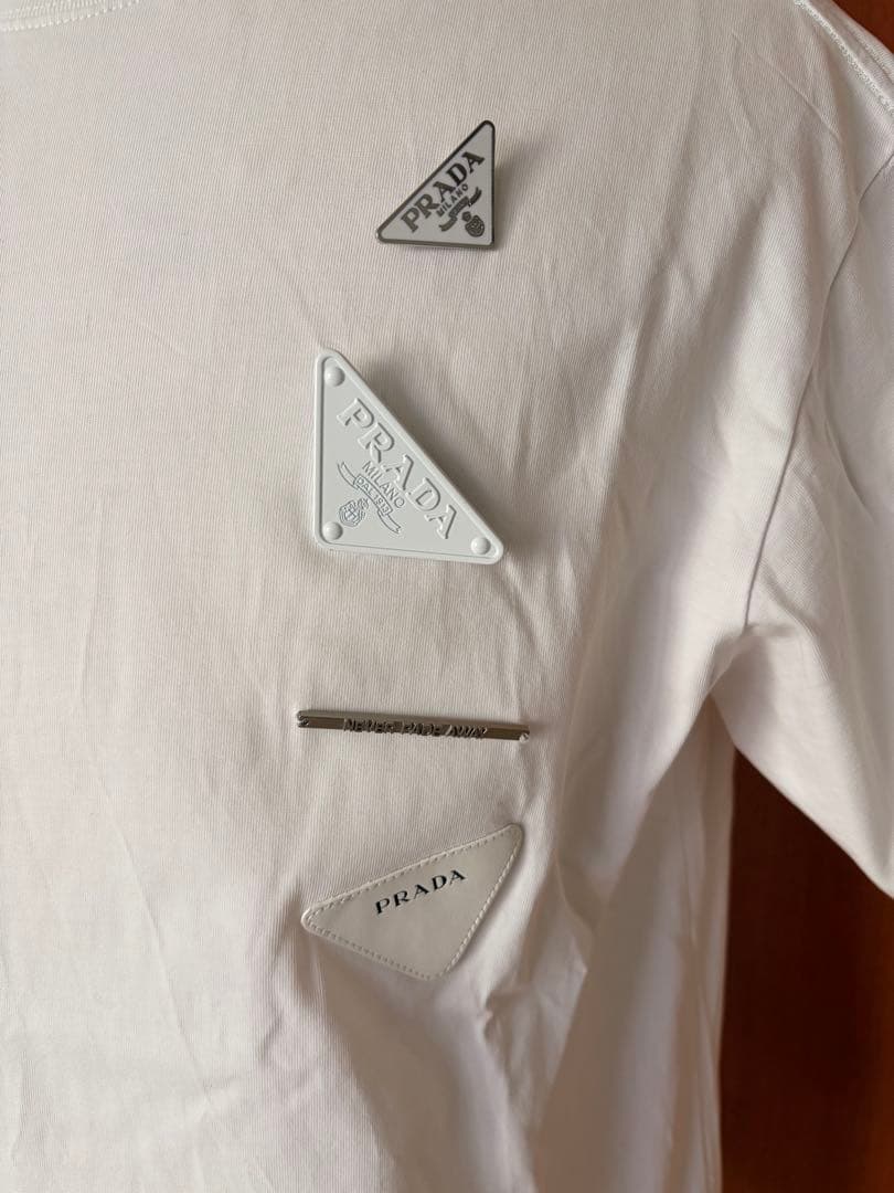 PRADA プラダ Tシャツ