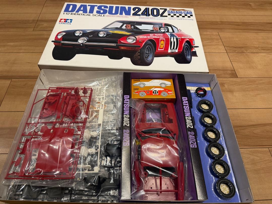希少　1/12 タミヤ ダットサン 240Z サファリ仕様 日産 フェアレディZ