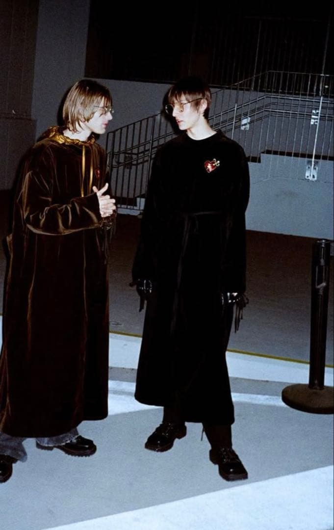 ダイリク　ベロアドクターコート