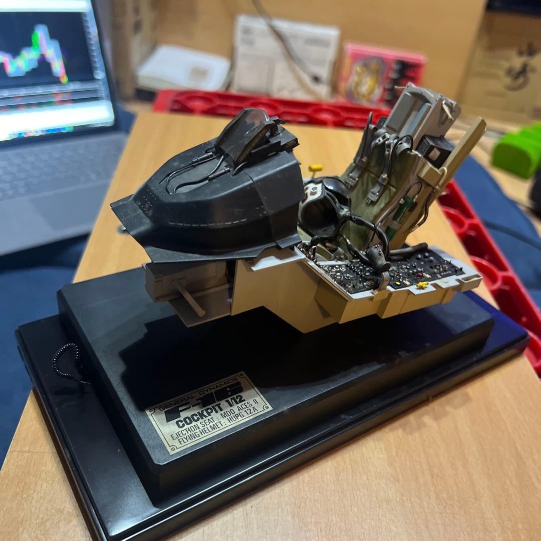 COCKPIT 112 1/12 コックピットモデル