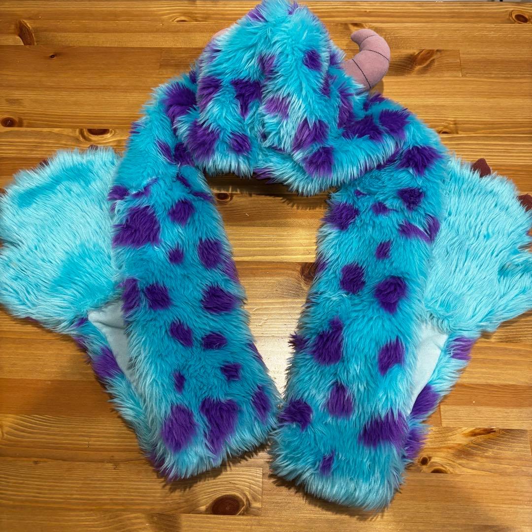 【大人気】TDR モンスターズ・インク サリー ファンキャップ　マフラー　手袋