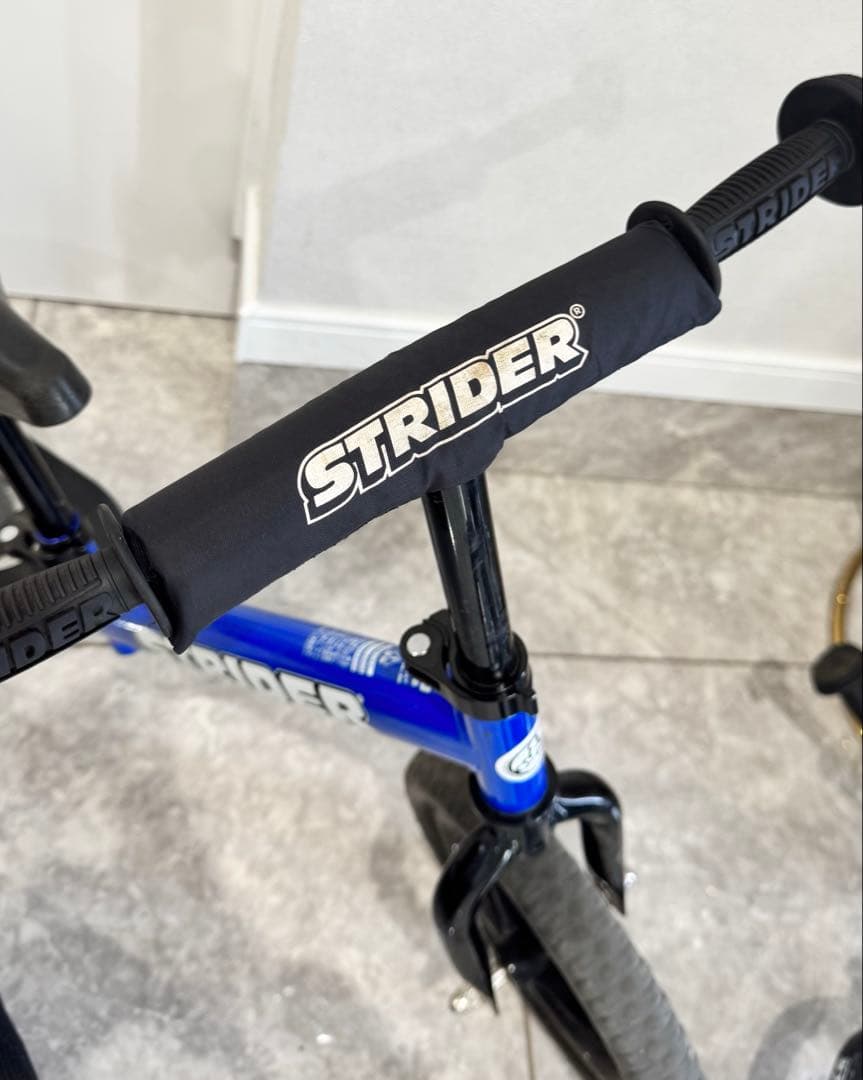 室内保管STRIDER スポーツバランスバイク 青