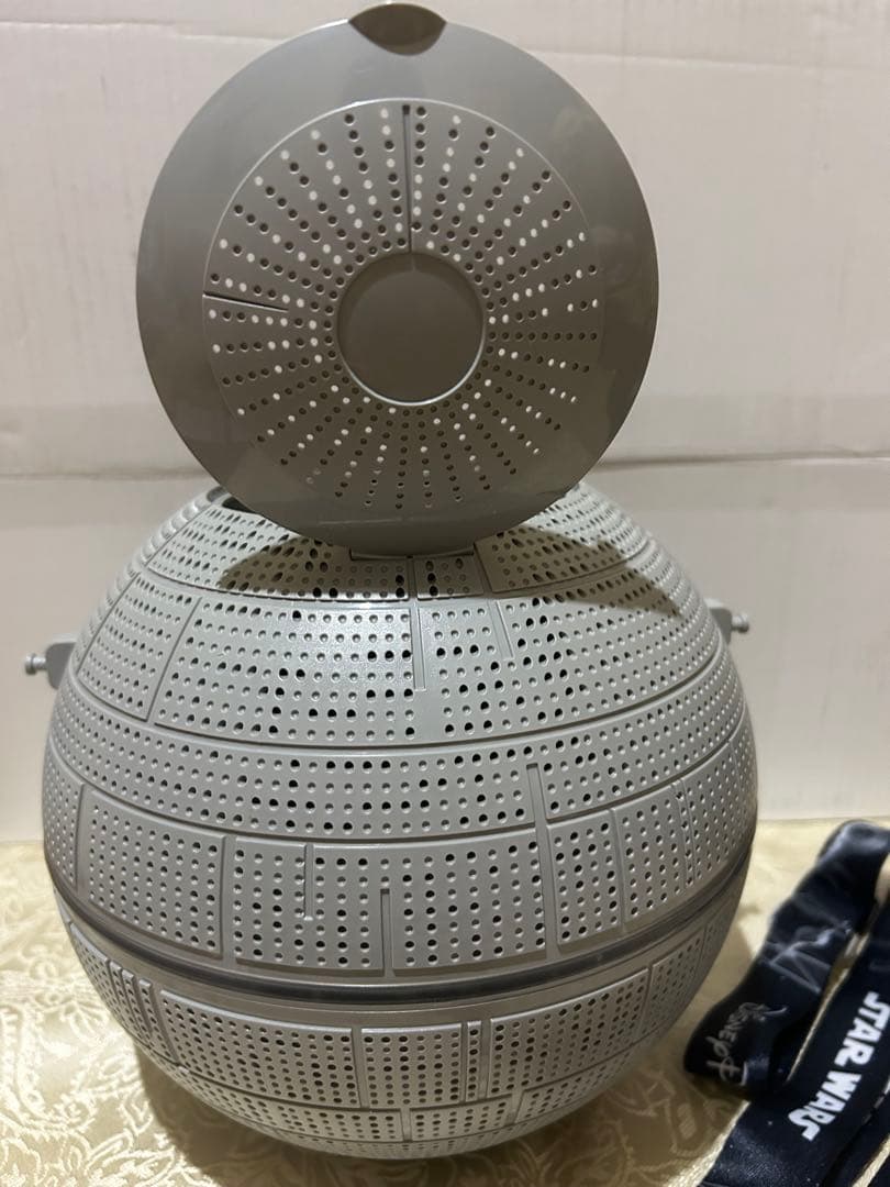 【希少レア】海外ディズニー限定 デススター　ポップコーンバケット