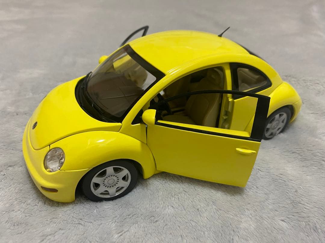 ミニカー GATE VW Beetle 1999 1/18