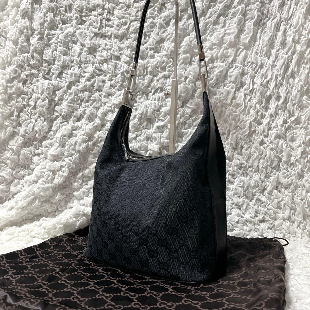 美品✨GUCCI ショルダーバッグ 肩掛け GG柄 ブラック レディース 伊製