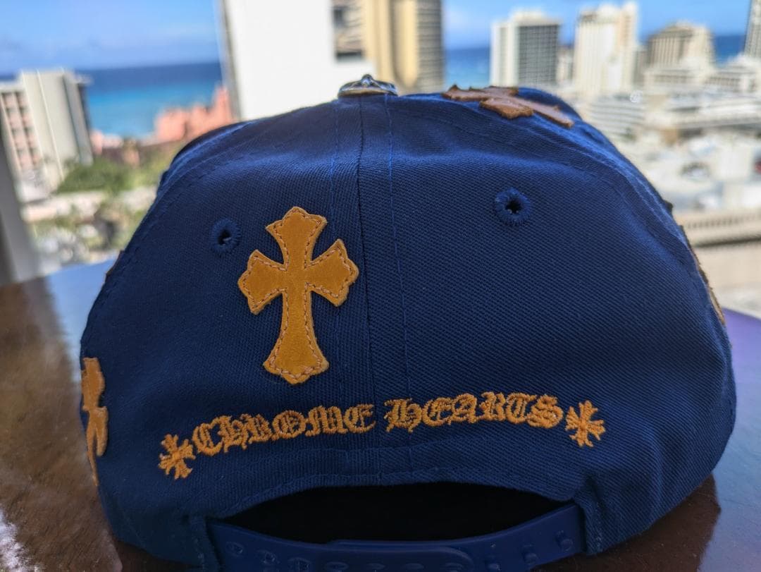 クロムハーツ クロスパッチ キャップ ブルー イエロー CHロゴ