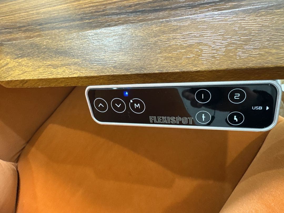 大阪市内送料無料!Flexispotの電動昇降デスクE7 pro(天板付き)