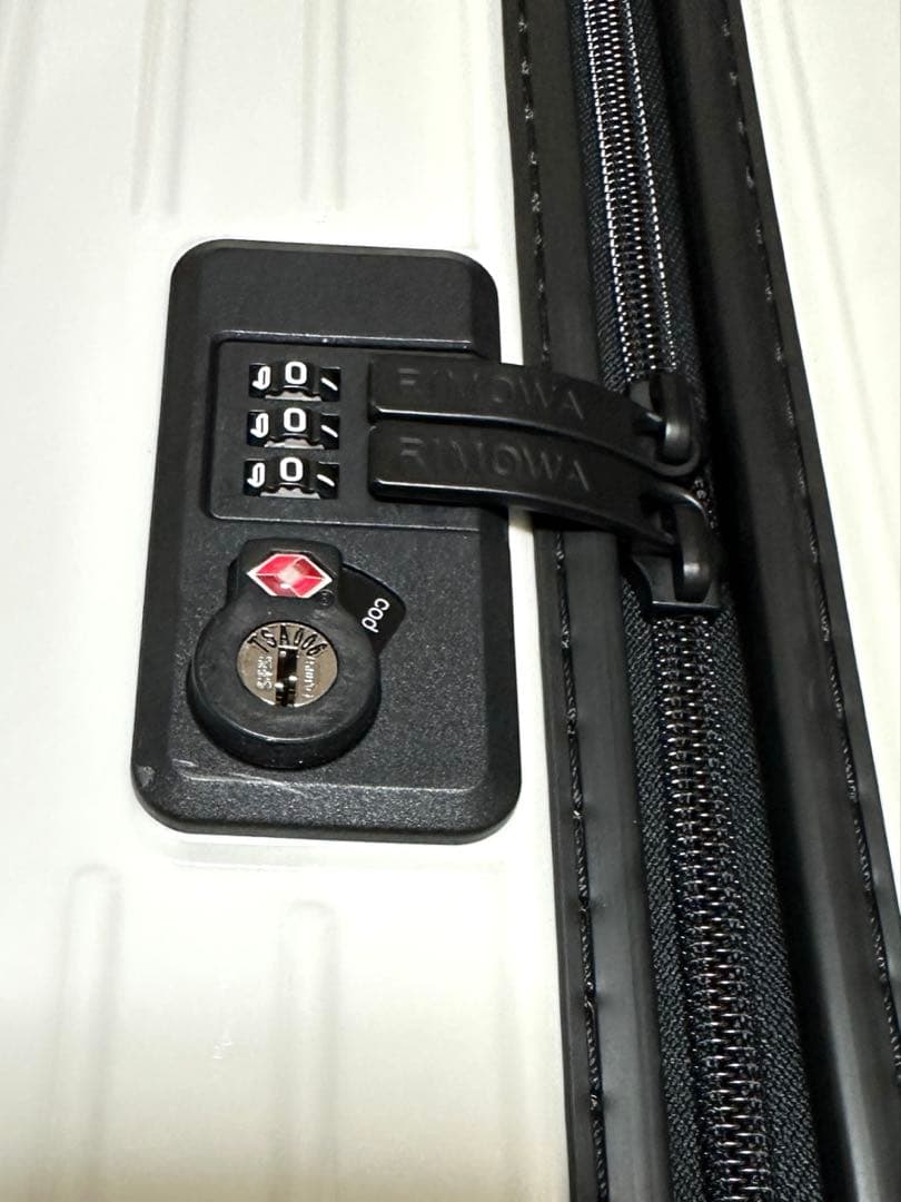 超稀少！！　PORSCHE × RIMOWA (ポルシェ純正アクセサリー)74L