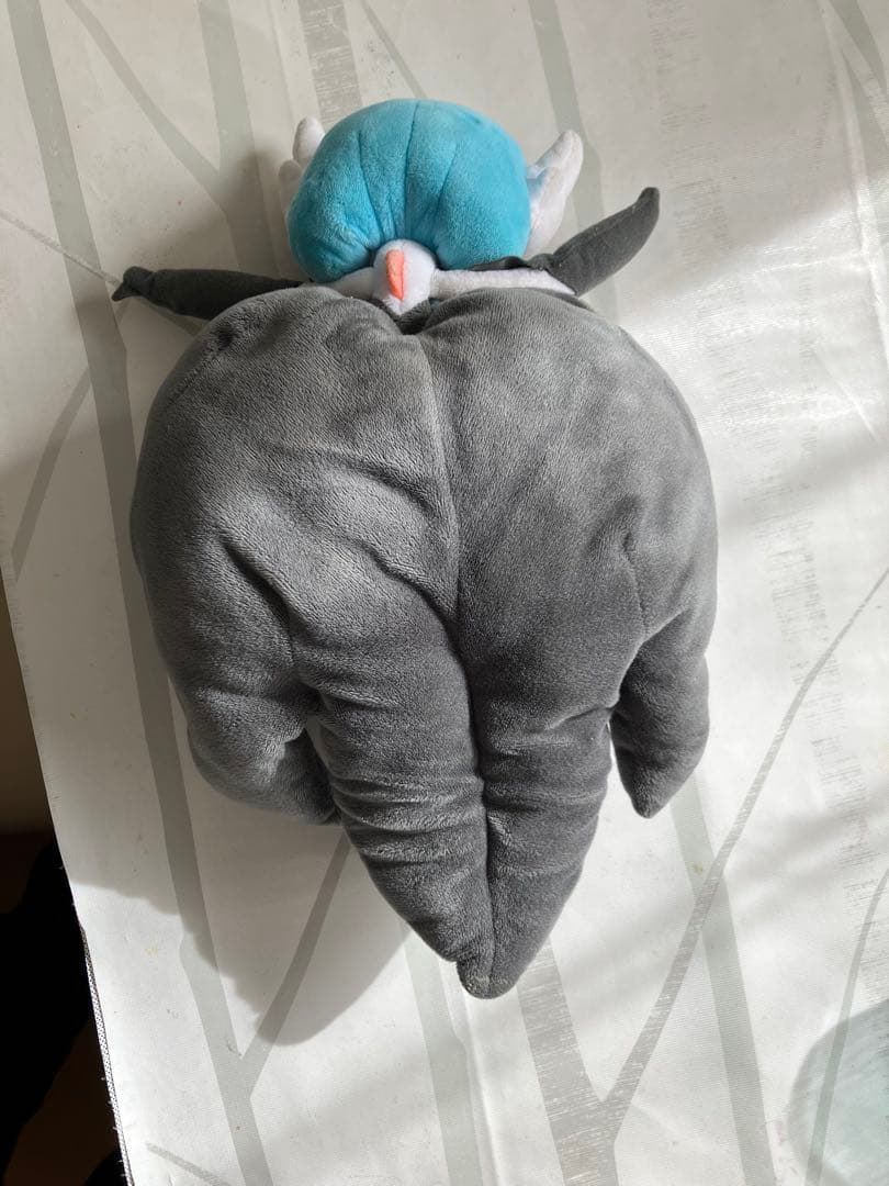 メガサーナイト　色違い　ぬいぐるみ